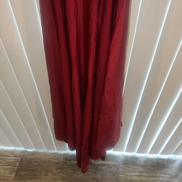 La Femme Red Strappy High Neck Slit Formal Gown Size 00. NWOT. D - Picture 6 of 13